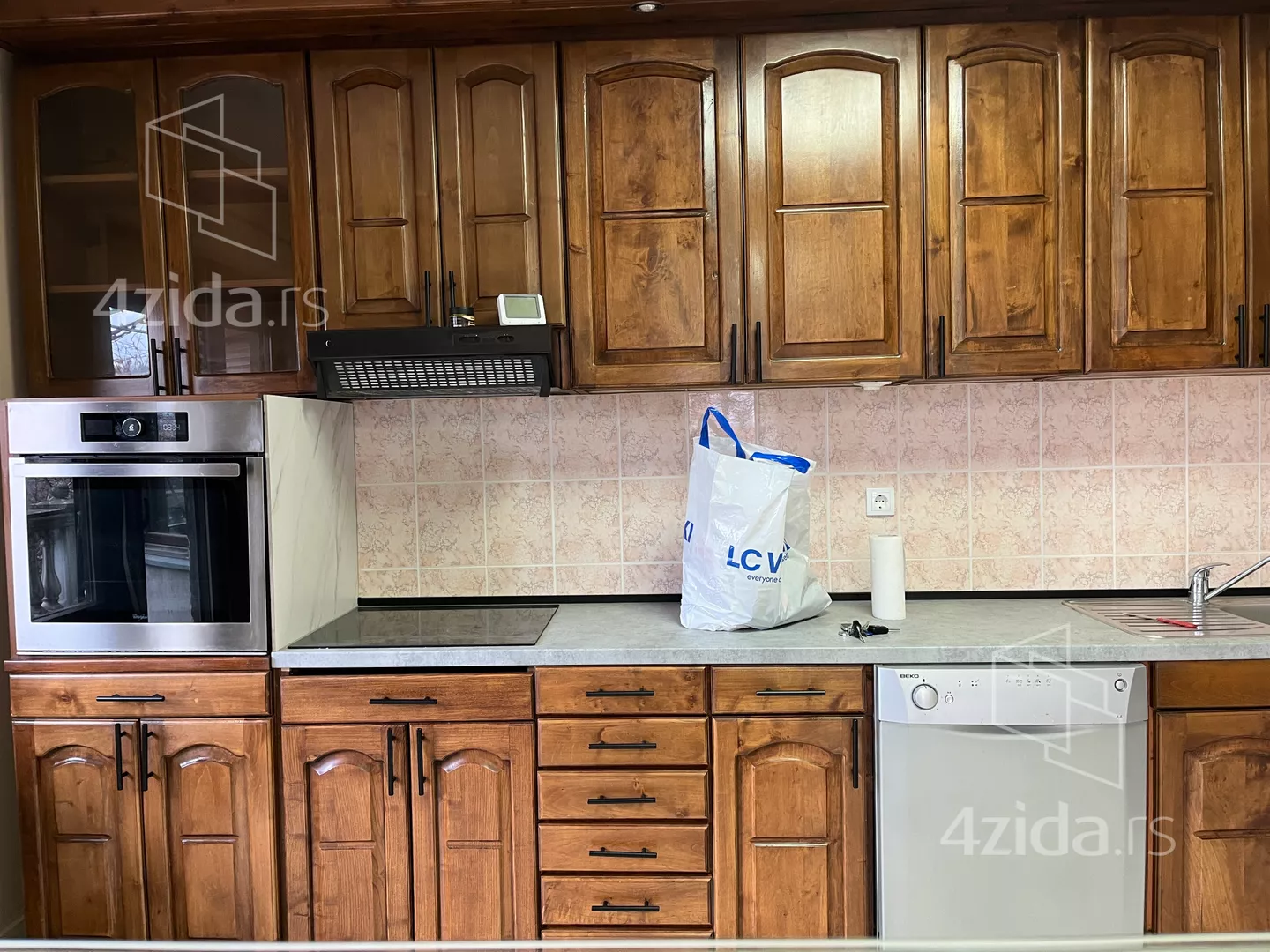 3-etažna kuća | 4zida