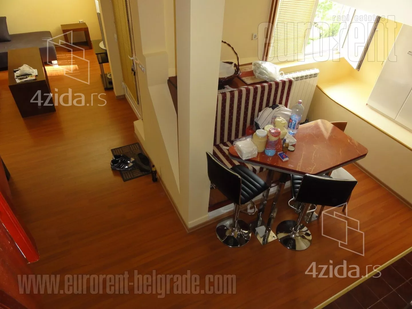 Troiposoban stan | 4zida