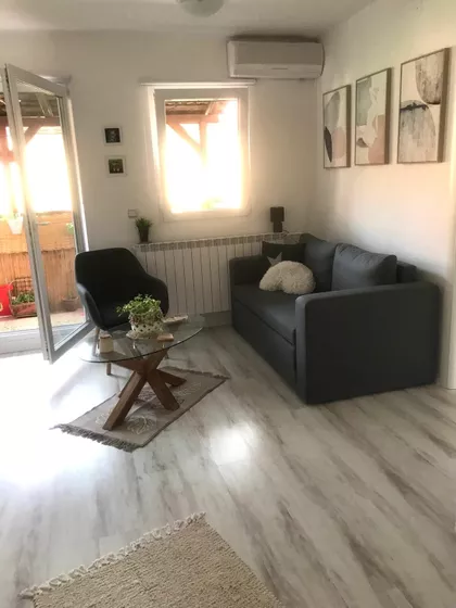 Učiteljsko Naselje | 4zida.rs