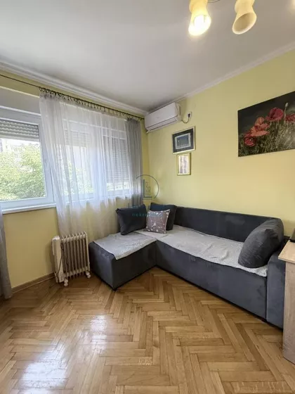 Sarajevska | 4zida.rs
