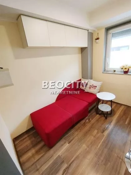 Arse Teodorovića | 4zida.rs