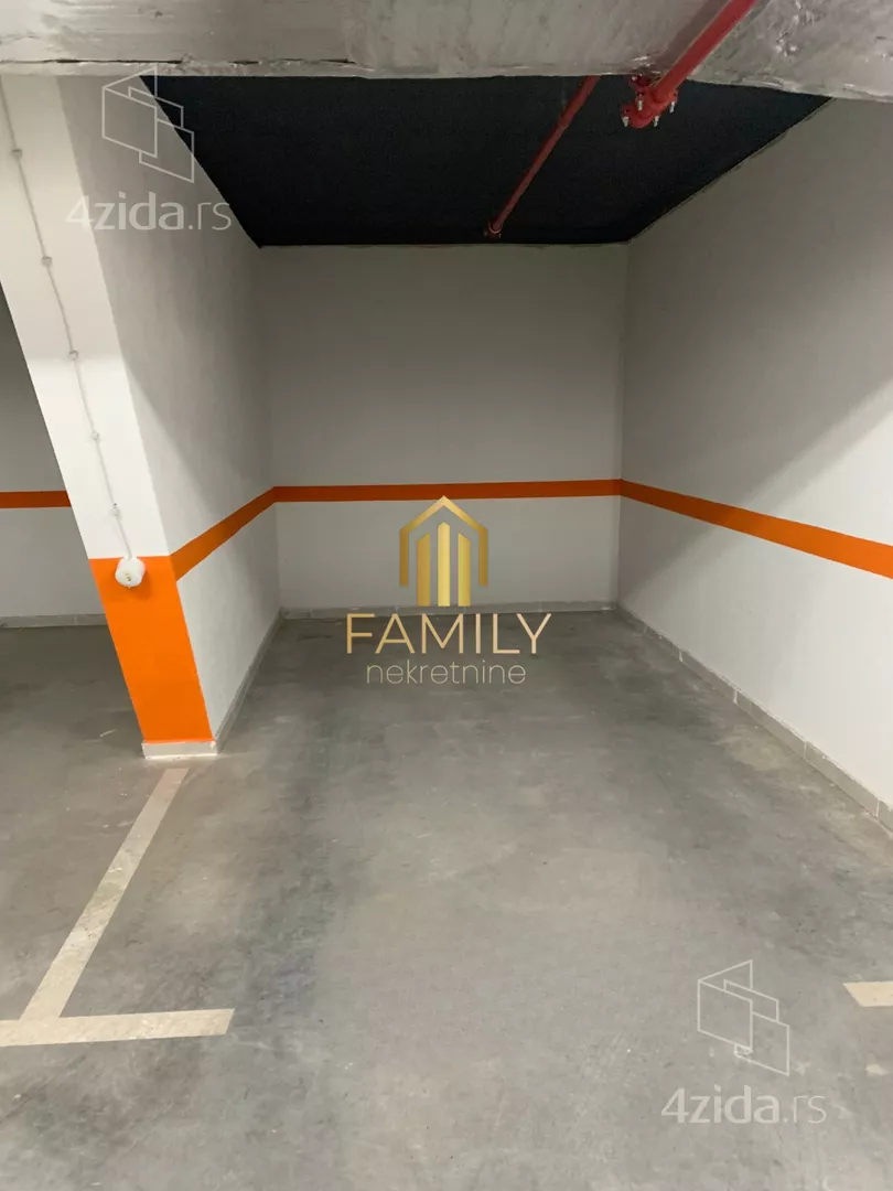 Parking | 4zida