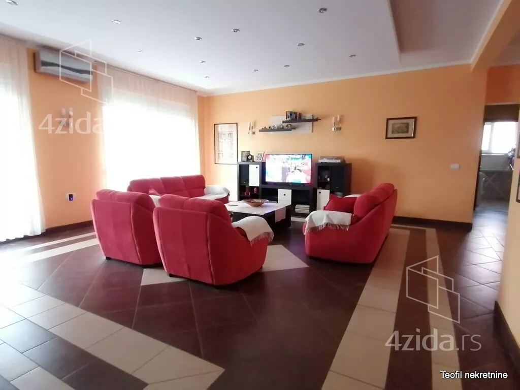 Kuća | 4zida