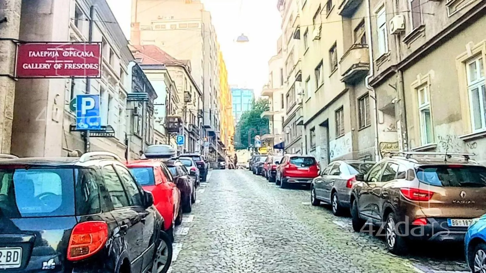 Petosoban stan | 4zida