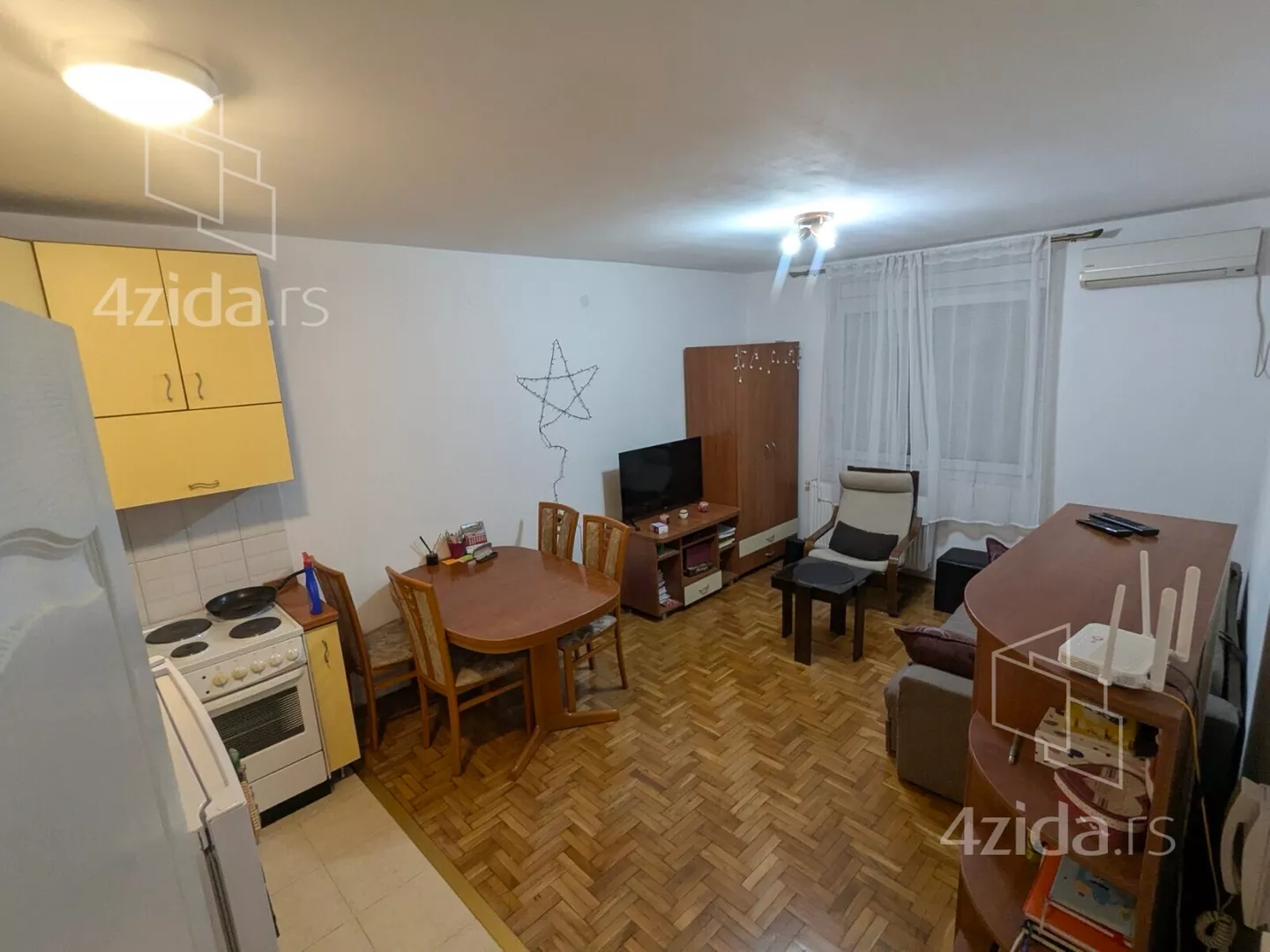 Dvoiposoban stan | 4zida