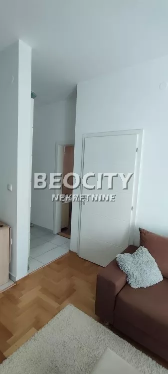 Bulevar Patrijarha Pavla (Somborski Bulevar) | 4zida.rs