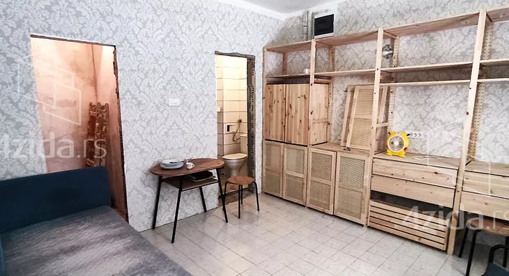 Lokal | 4zida