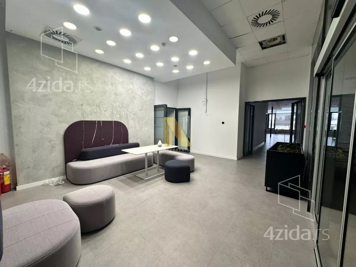 Poslovni prostor | 4zida