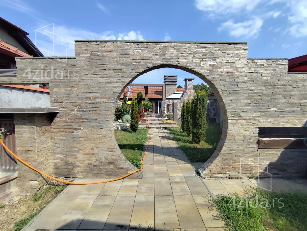 Kuća | 4zida