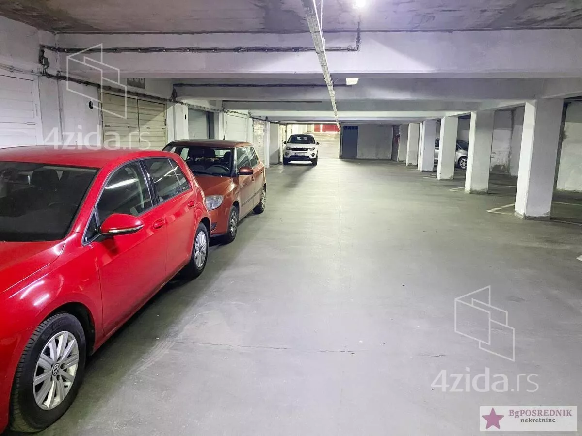 Garaža/Parking | 4zida