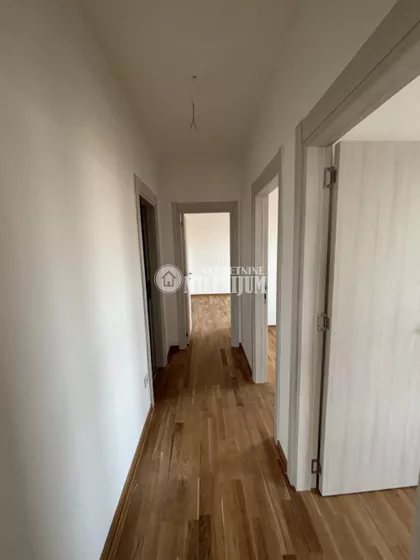 Karađorđeva | 4zida.rs