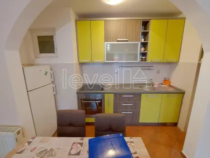 Cara Dušana | 4zida.rs