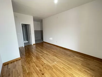 Zagrađe | 4zida.rs