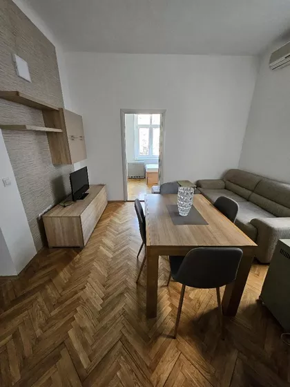 Herceg Stjepana | 4zida.rs