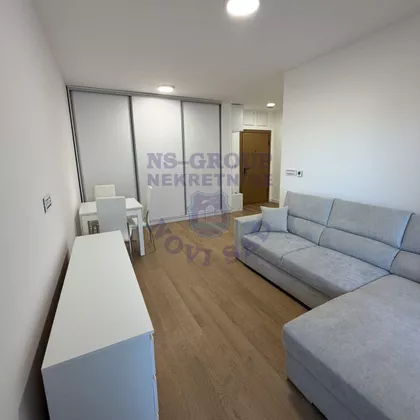 Heroja Pinkija | 4zida.rs