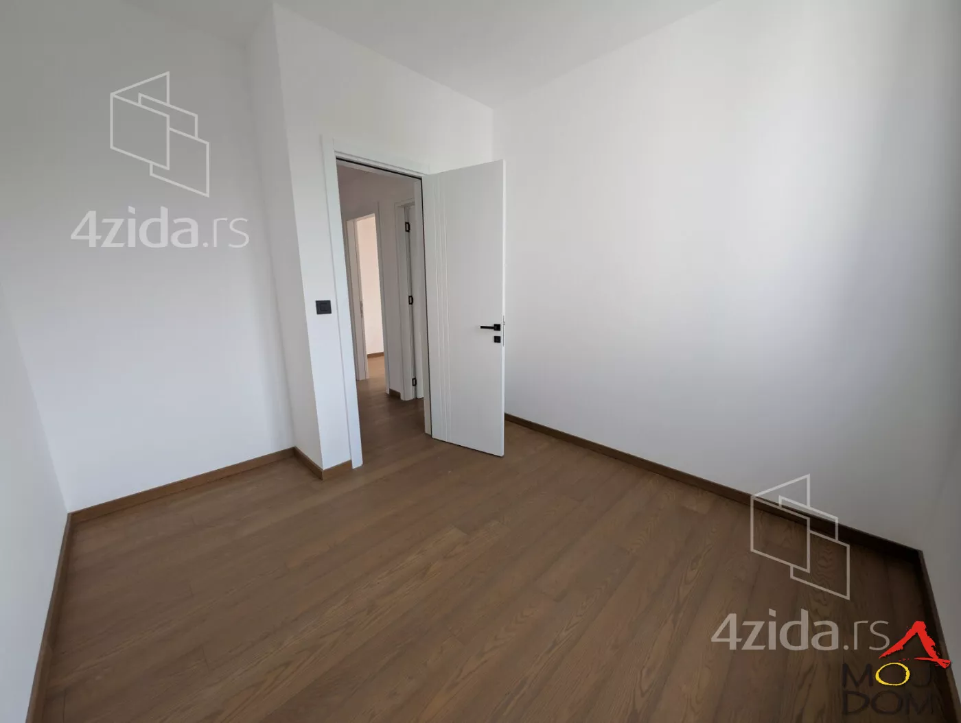 Petosoban stan | 4zida