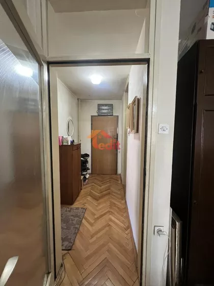 Ekonomski/Pravni Fakultet | 4zida.rs