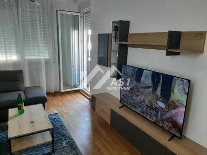 Rumenački put | 4zida.rs