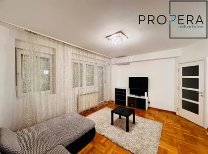 Prvomajska | 4zida.rs