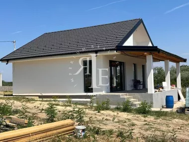 Nemenikuće