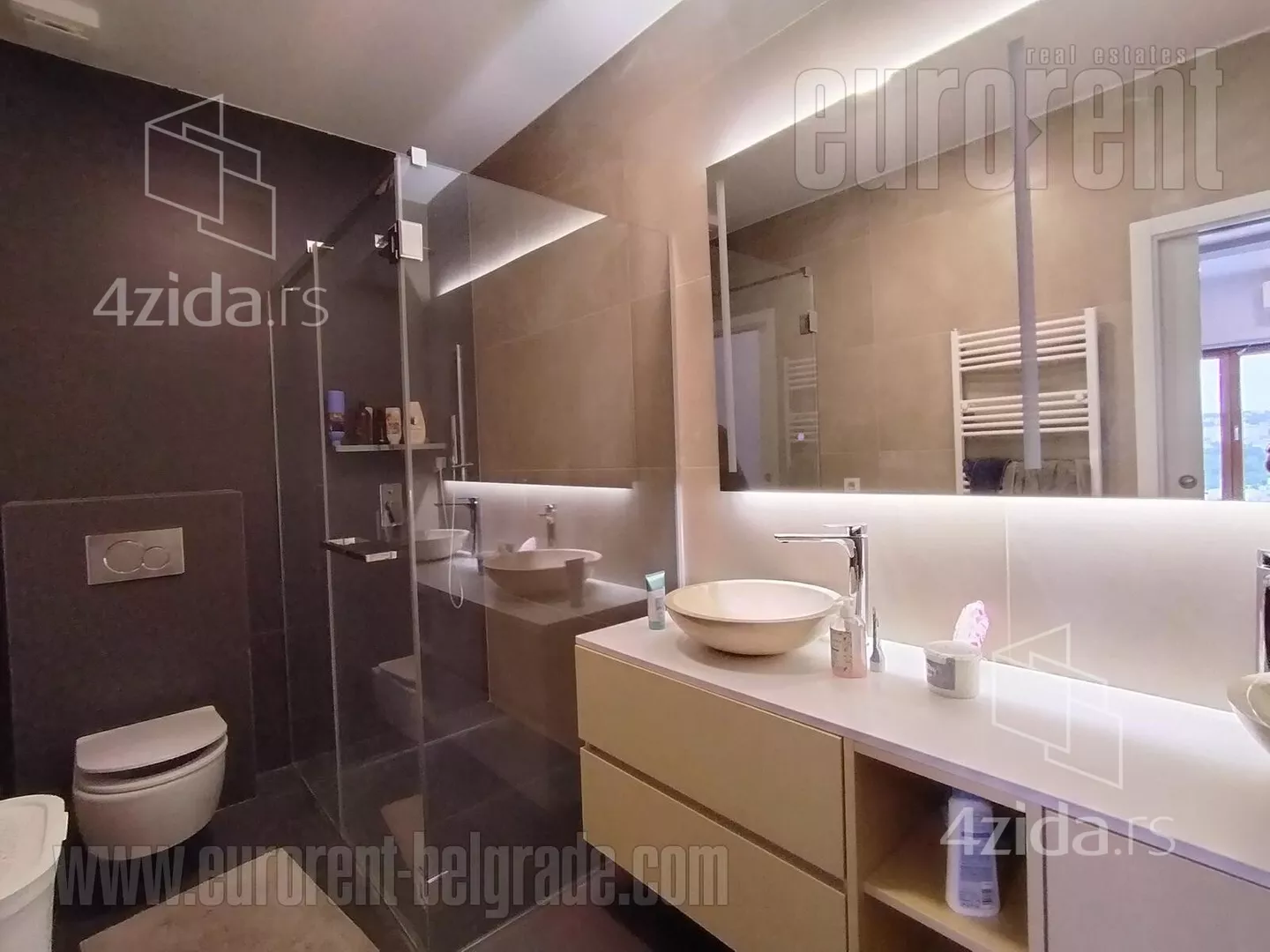 Šestosoban stan | 4zida