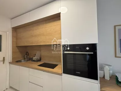 Dom Zdravlja | 4zida.rs