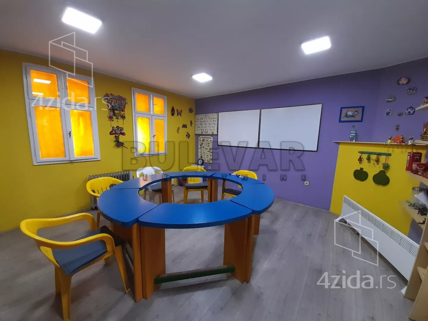 Lokal | 4zida