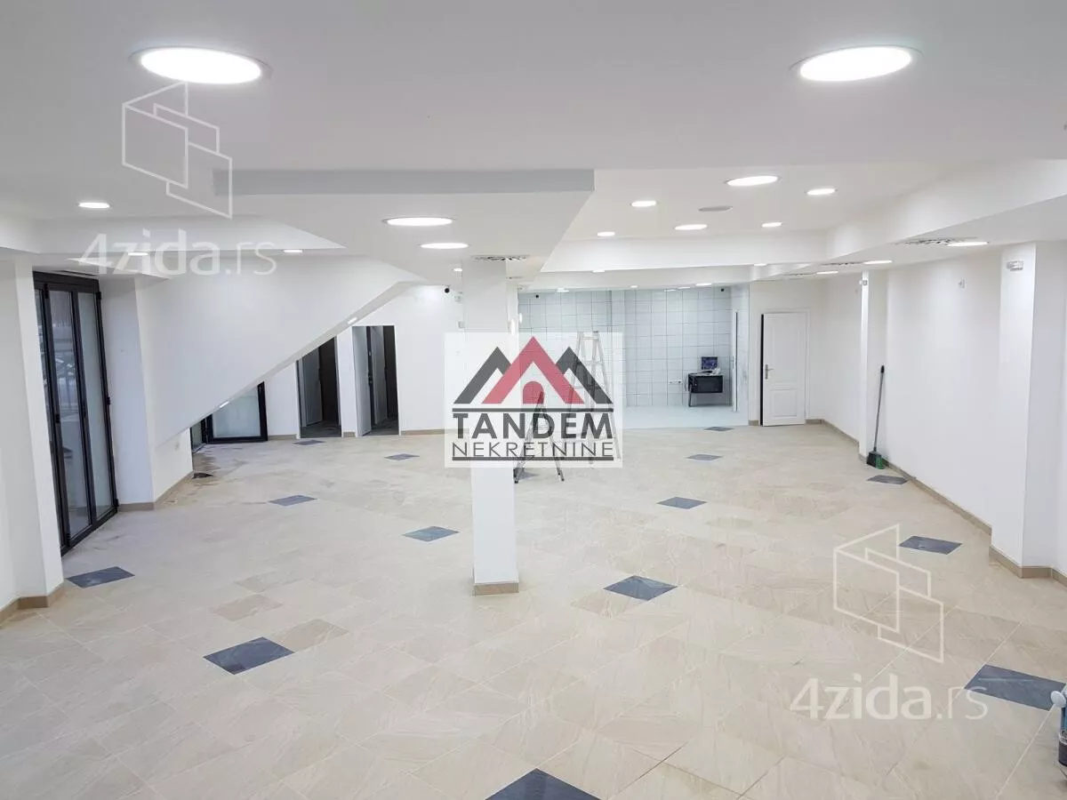 Poslovni prostor | 4zida