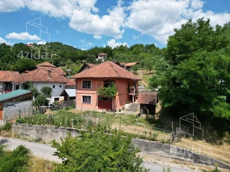 Kuća | 4zida