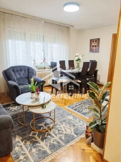 Beograđanka | 4zida.rs