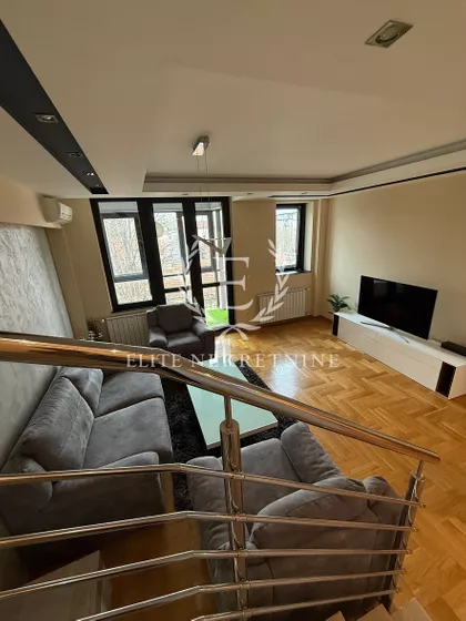 Crveni Krst Vračar | 4zida.rs