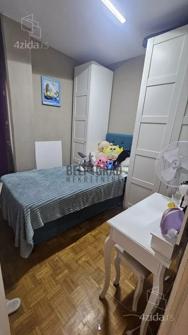 Četvoroiposoban stan | 4zida