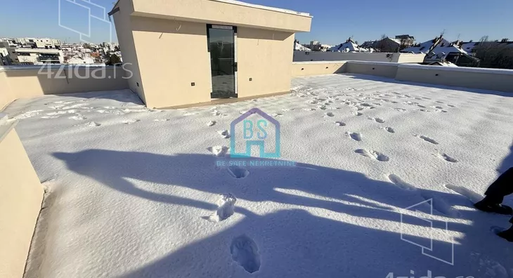 Petosoban stan | 4zida