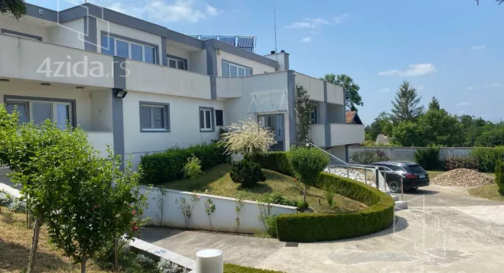 3-etažna kuća | 4zida
