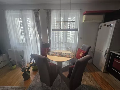 Vašarište | 4zida.rs