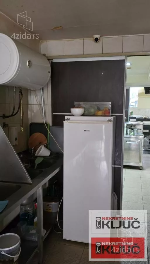 Ugostiteljski objekat | 4zida