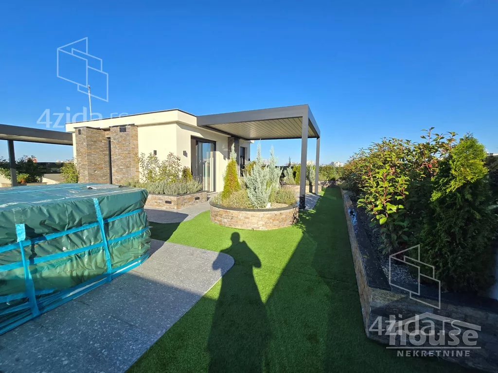 Šestosoban stan | 4zida