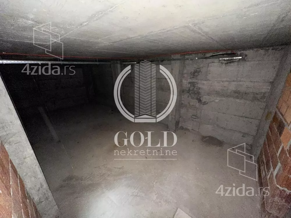 Lokal | 4zida