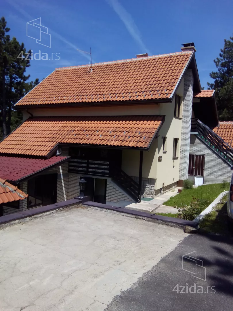 3-etažna kuća | 4zida