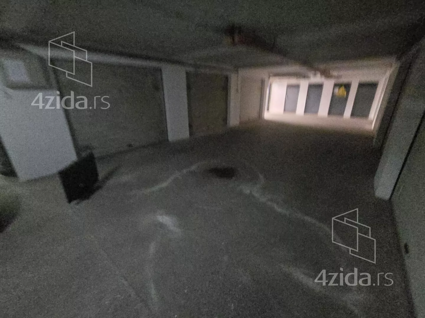 Garaža | 4zida