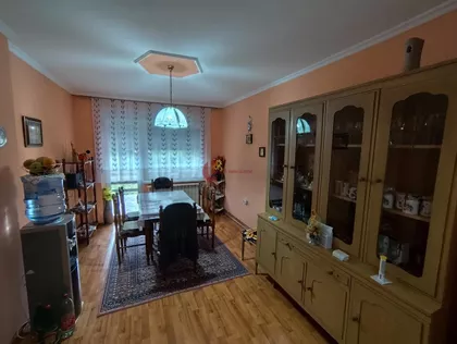 Bajmok | 4zida.rs