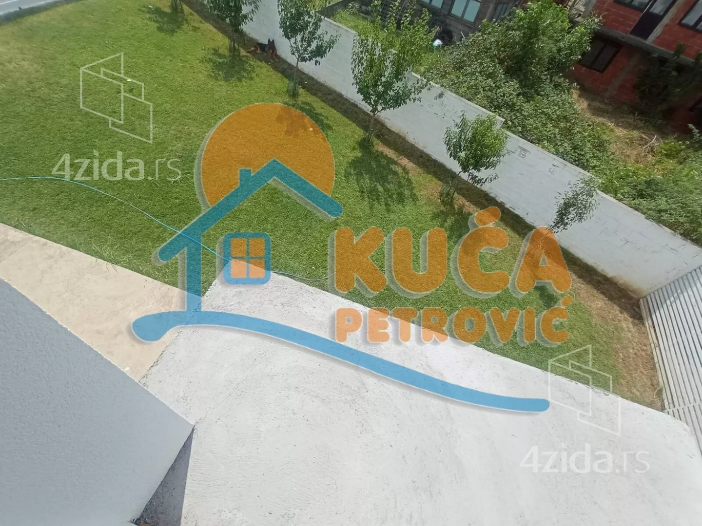 Lokal | 4zida