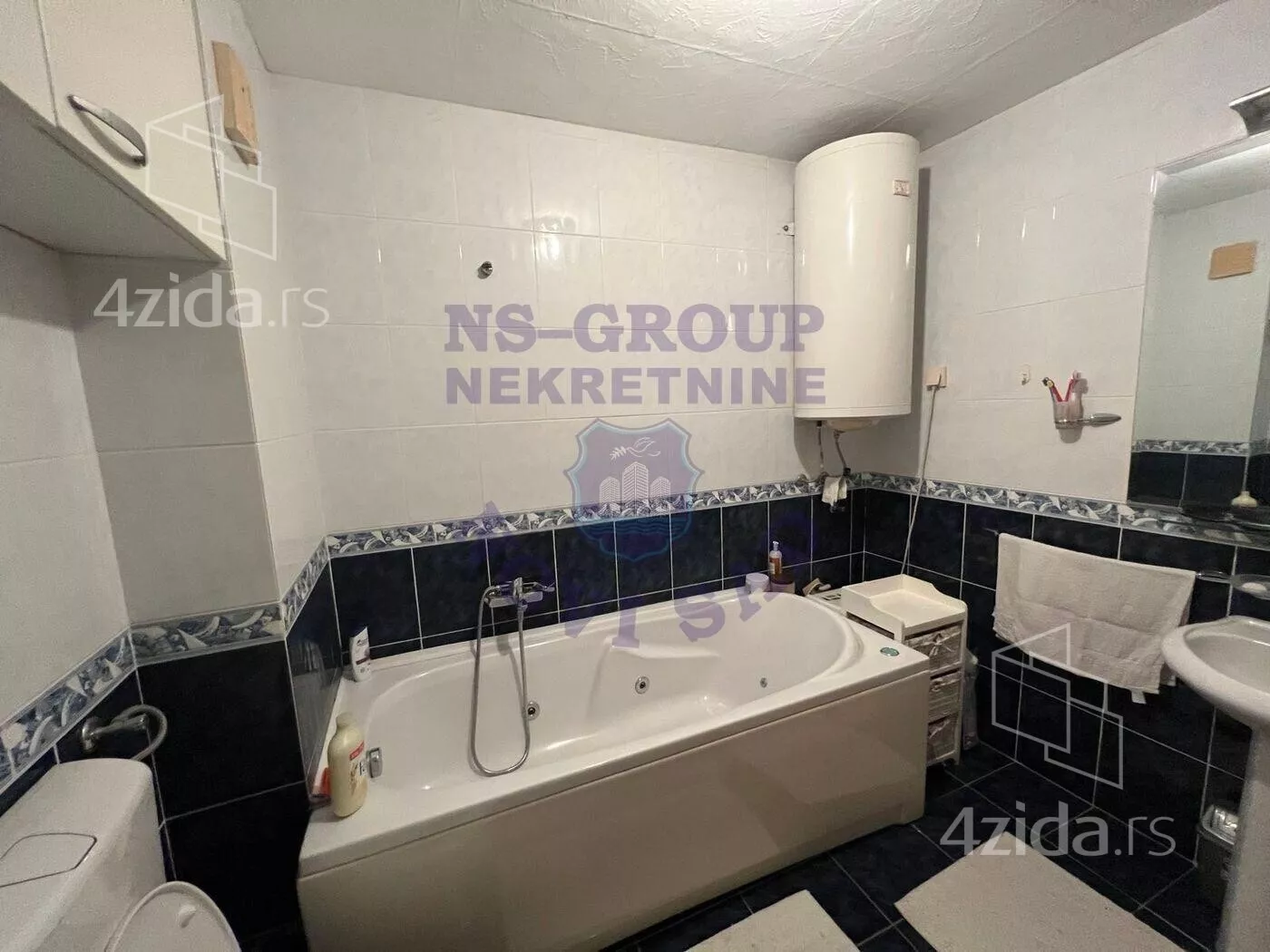 Četvoroiposoban stan | 4zida