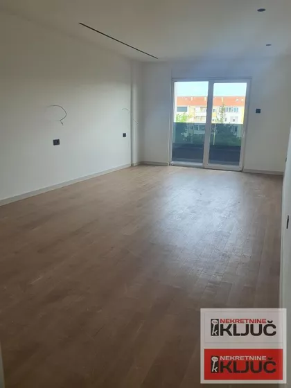 Bulevar Patrijarha Pavla (Somborski Bulevar) | 4zida.rs