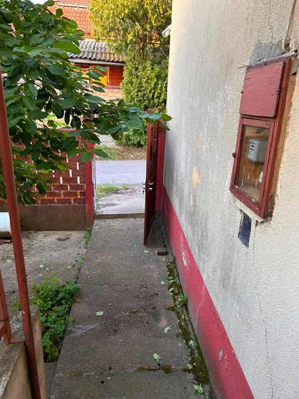 Lička 75 | 4zida.rs