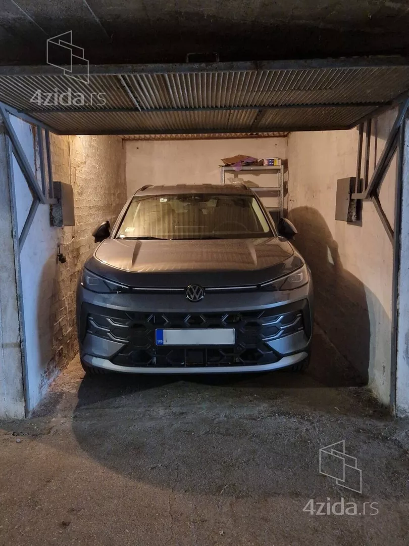 Garaža | 4zida