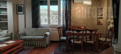 TRG REPUBLIKE | 4zida.rs