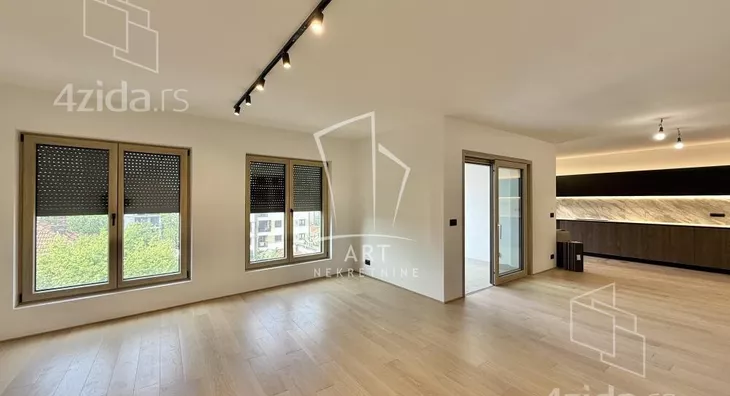 Petosoban stan | 4zida