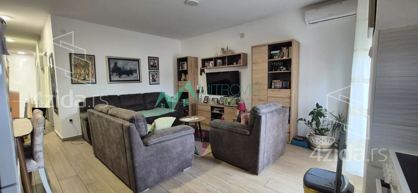 Dvoiposoban stan | 4zida