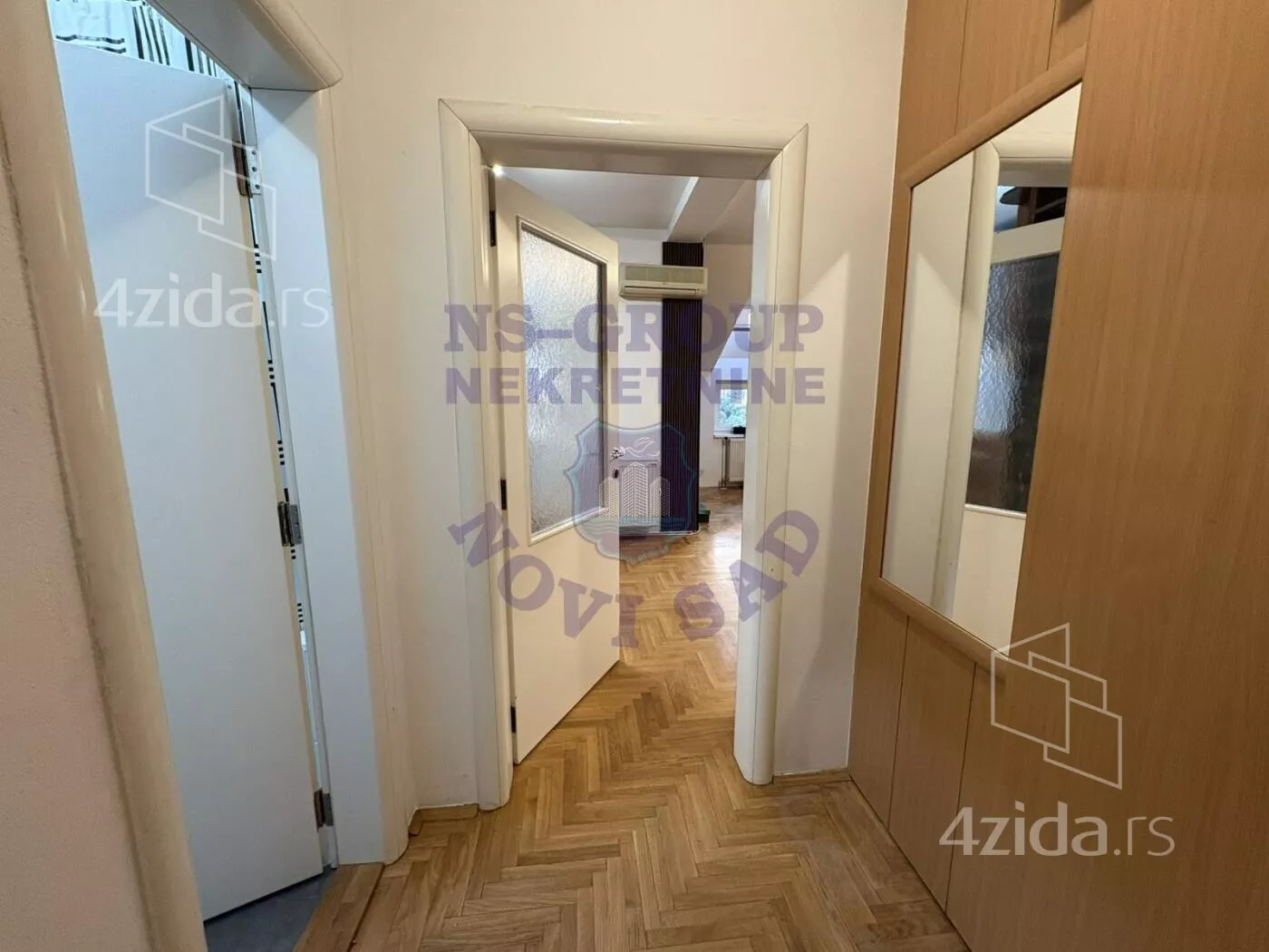 Troiposoban stan | 4zida